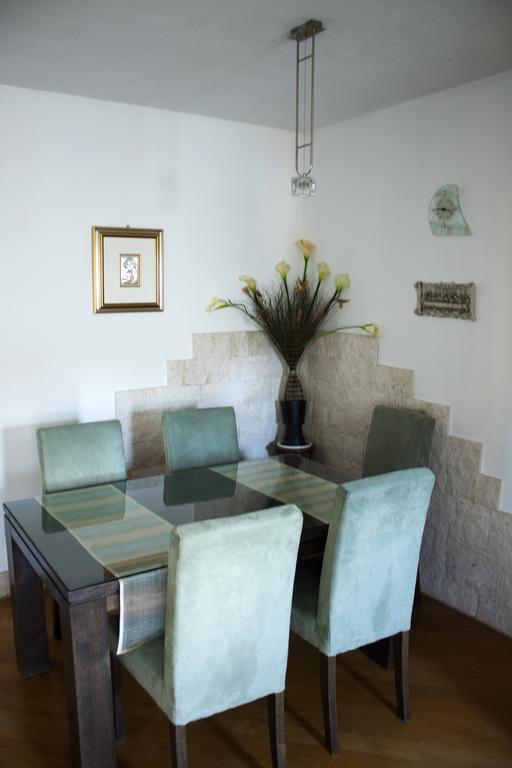 Apartment Visoka Split Oda fotoğraf